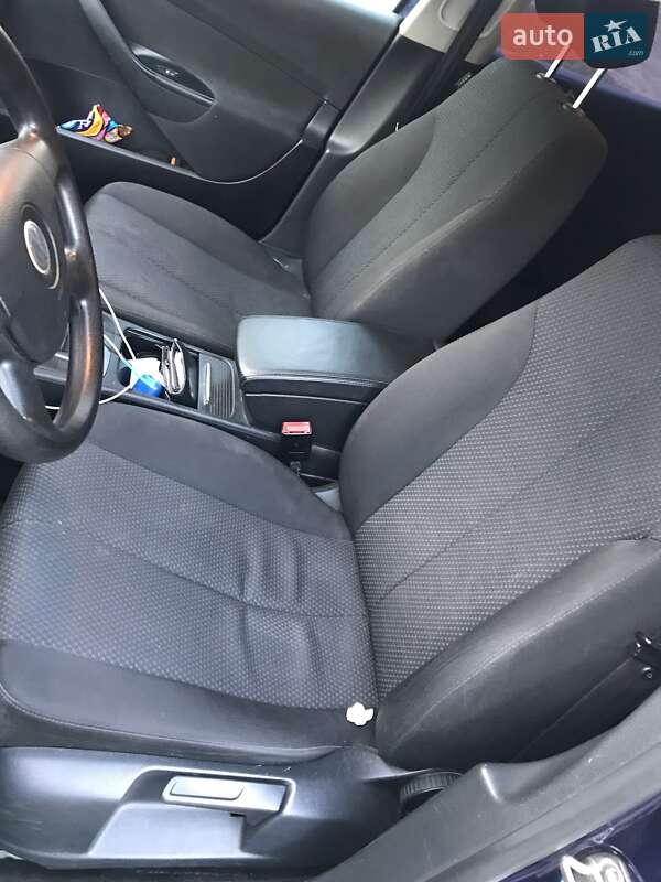 Универсал Volkswagen Passat 2005 в Днепре