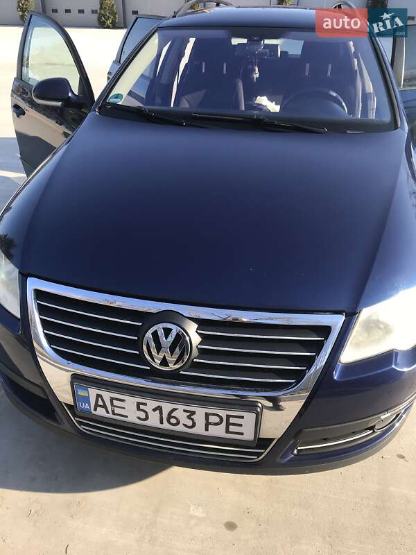 Универсал Volkswagen Passat 2005 в Днепре