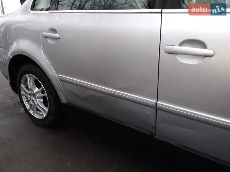 Volkswagen Passat 2002 VIN WVWZZZ3BZ3E018718 фото оголошення 5 з 46