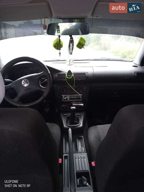 Седан Volkswagen Passat 1998 в Вінниці