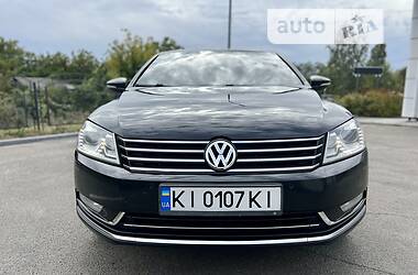 Седан Volkswagen Passat 2011 в 