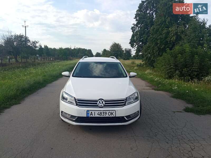 Універсал Volkswagen Passat 2010 в Миронівці