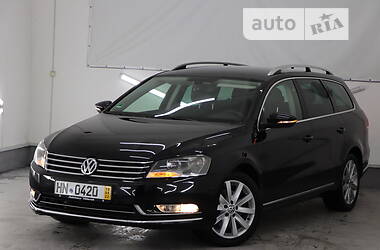 Універсал Volkswagen Passat 2011 в Трускавці