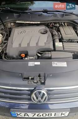 Универсал Volkswagen Passat 2012 в 