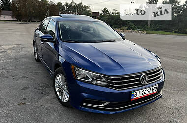 Седан Volkswagen Passat 2017 в Киеве