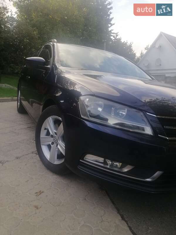 Универсал Volkswagen Passat 2012 в Киеве фото 21 Универсал Volkswagen Passat 2012 в Киеве
