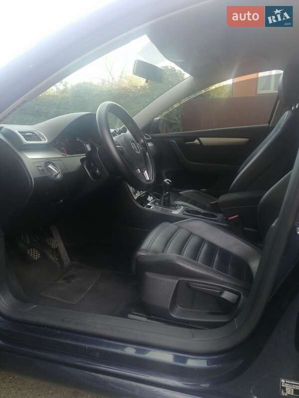 Универсал Volkswagen Passat 2012 в Киеве фото 23 Универсал Volkswagen Passat 2012 в Киеве
