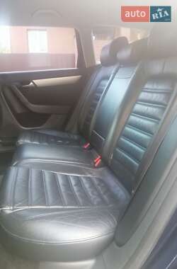 Универсал Volkswagen Passat 2012 в 