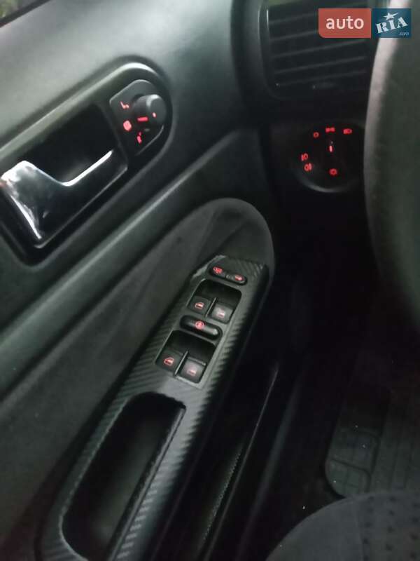 Седан Volkswagen Passat 1999 в Сторожинце