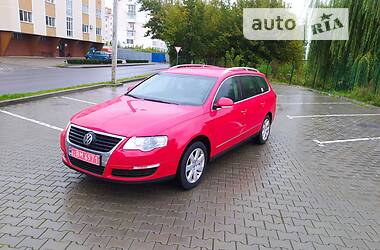 Універсал Volkswagen Passat 2009 в Луцьку