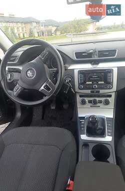 Универсал Volkswagen Passat 2013 в Жовкве