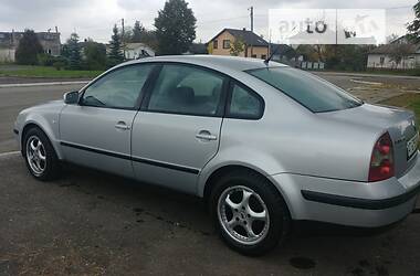 Седан Volkswagen Passat 2001 в  Седан Volkswagen Passat 2001 в