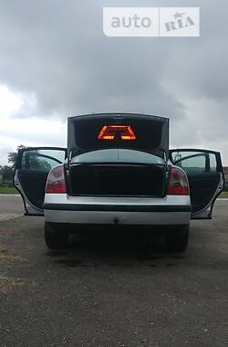 Седан Volkswagen Passat 2001 в  фото 13 Седан Volkswagen Passat 2001 в