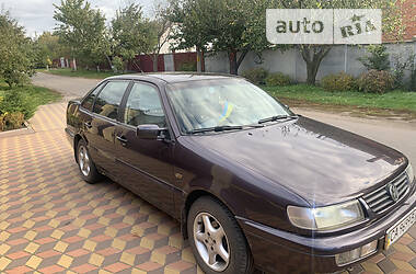 Седан Volkswagen Passat 1994 в Смеле