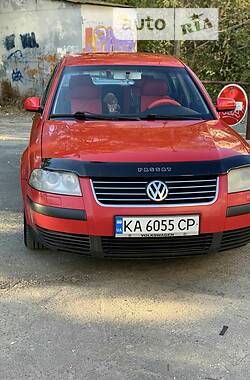 Седан Volkswagen Passat 2001 в Києві