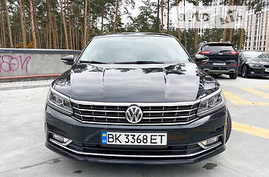 Седан Volkswagen Passat 2017 в Ірпені