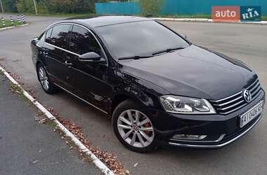 Седан Volkswagen Passat 2012 в Киеве