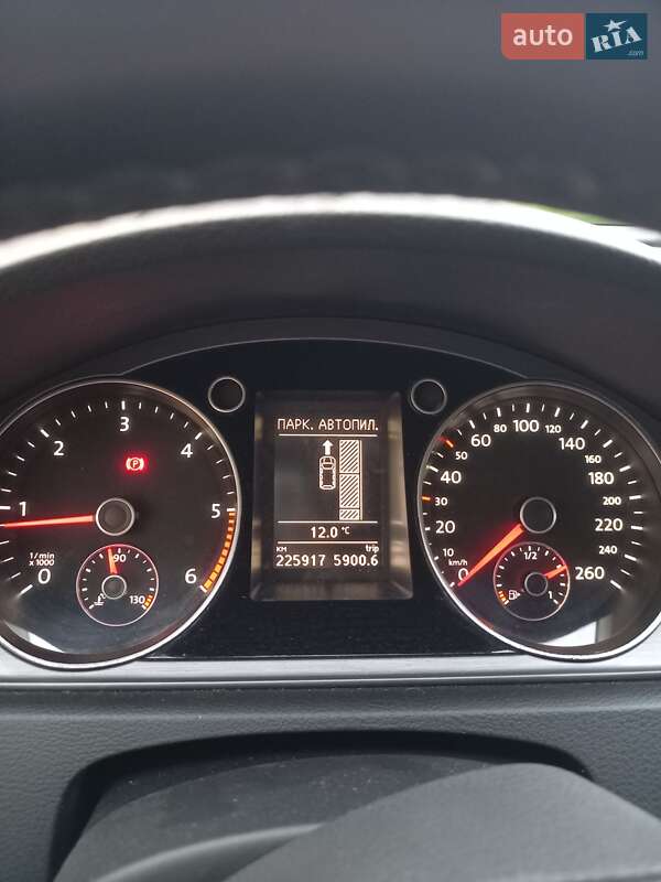 Универсал Volkswagen Passat 2012 в Кропивницком