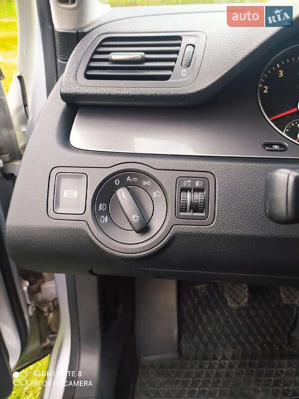 Седан Volkswagen Passat 2009 в Хусті