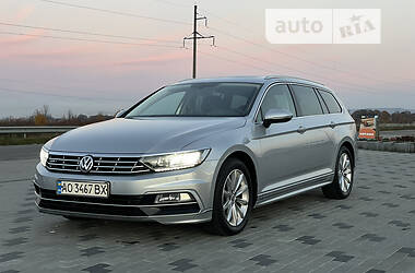 Універсал Volkswagen Passat 2015 в Хусті