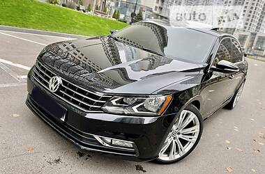 Седан Volkswagen Passat 2015 в Киеве