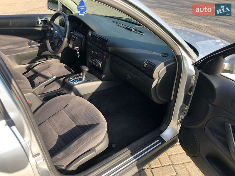 Универсал Volkswagen Passat 2001 в Стрые
