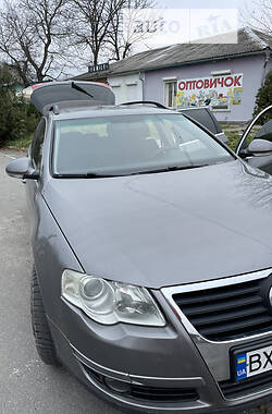 Универсал Volkswagen Passat 2006 в Городке