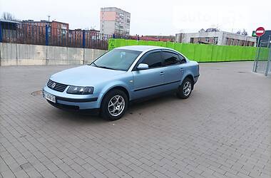 Седан Volkswagen Passat 1999 в Прилуках