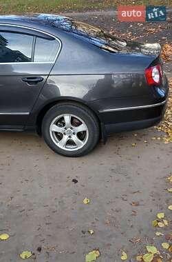 Седан Volkswagen Passat 2007 в 