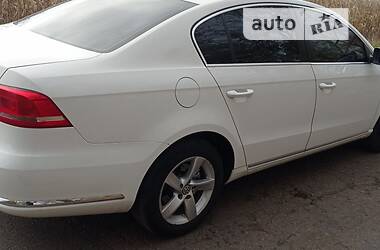 Седан Volkswagen Passat 2013 в Кропивницком