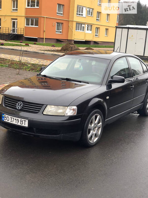 Седан Volkswagen Passat 1998 в Тернополі