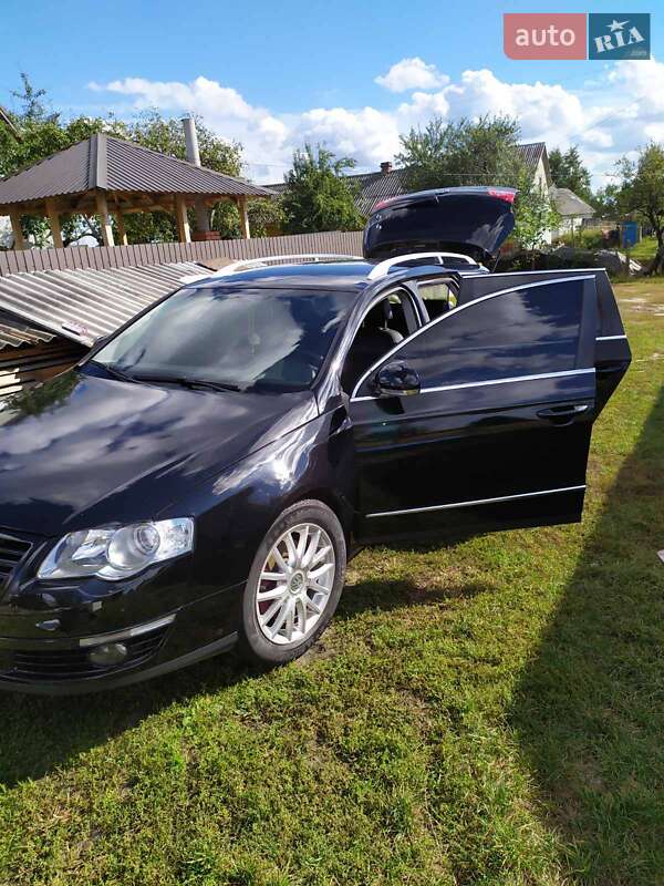 Універсал Volkswagen Passat 2008 в Рокитному