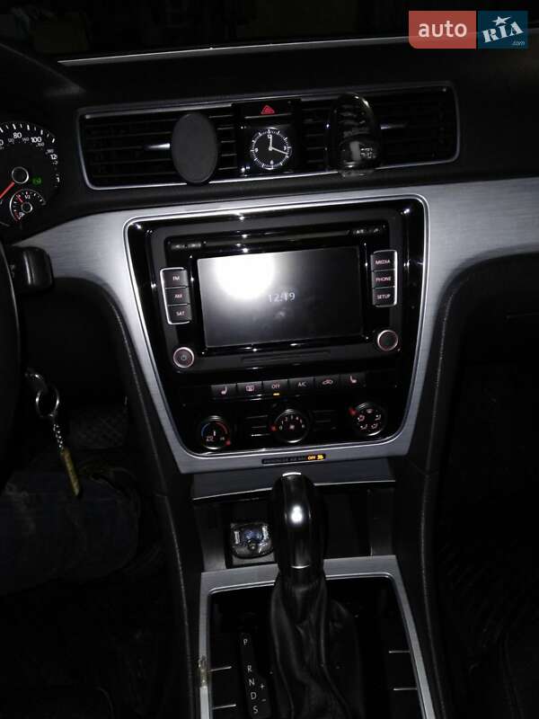 Седан Volkswagen Passat 2013 в Харькове фото 3 Седан Volkswagen Passat 2013 в Харькове