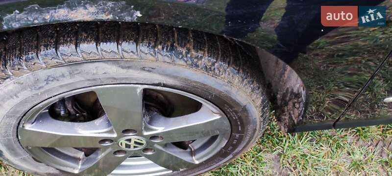 Седан Volkswagen Passat 2005 в Тячеве