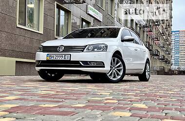 Седан Volkswagen Passat 2013 в 