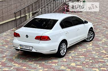 Седан Volkswagen Passat 2013 в 