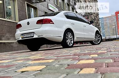 Седан Volkswagen Passat 2013 в 