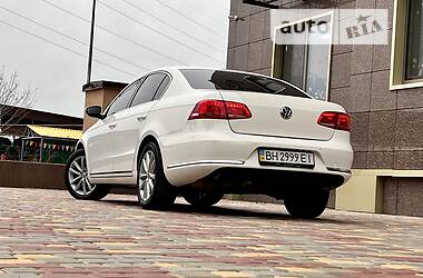 Седан Volkswagen Passat 2013 в 