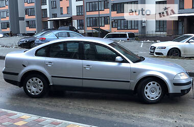Седан Volkswagen Passat 2002 в Тернополе