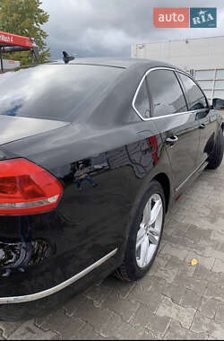 Седан Volkswagen Passat 2013 в Львове