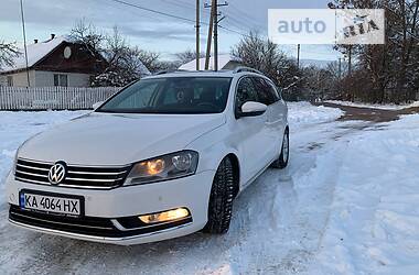 Универсал Volkswagen Passat 2012 в Коростене