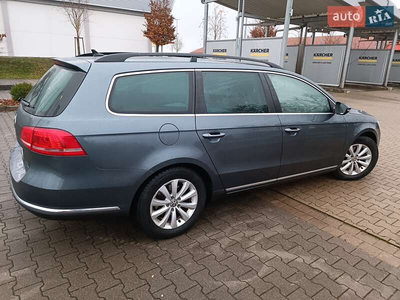 Универсал Volkswagen Passat 2012 в Сумах