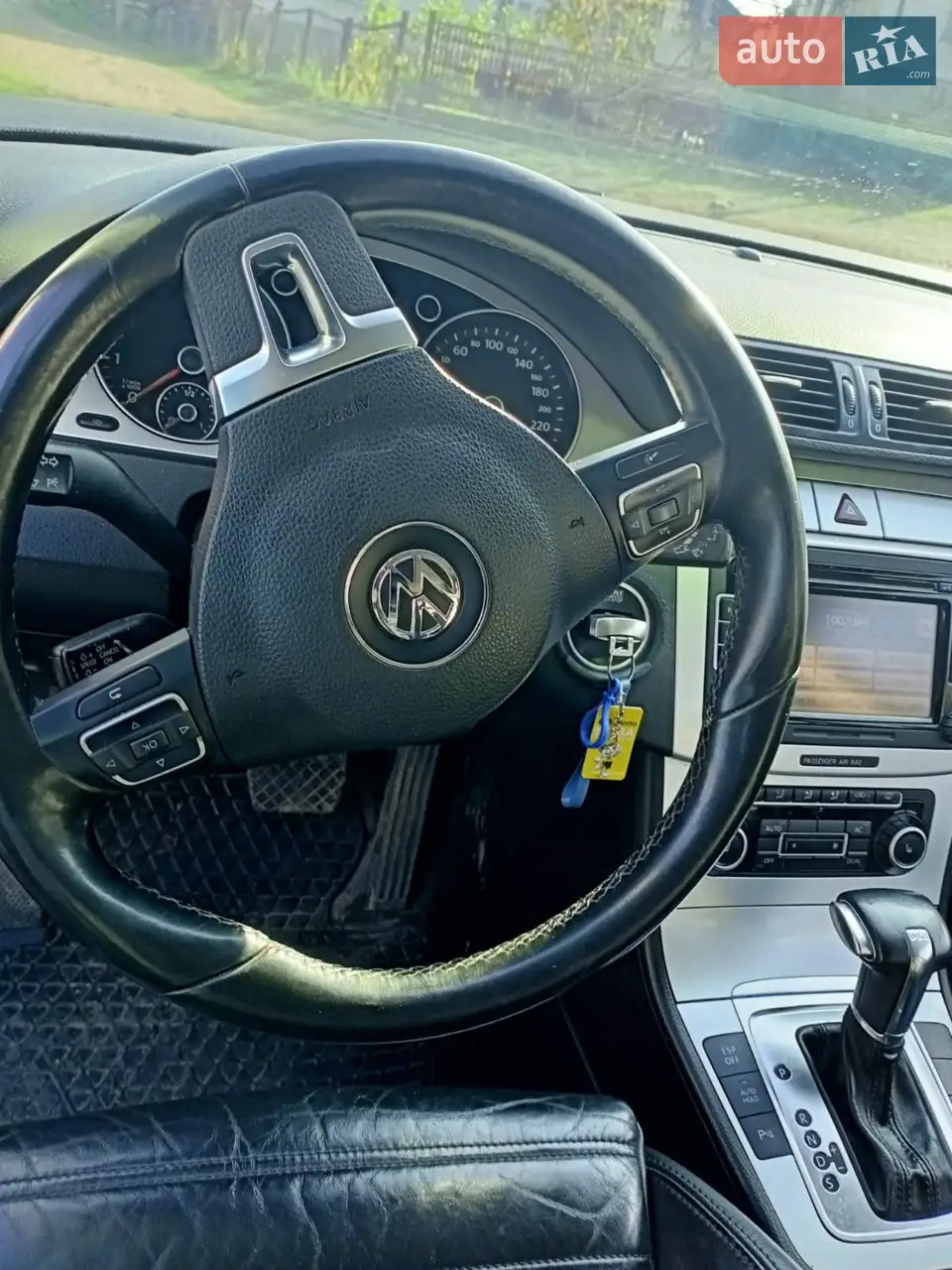 2010 Volkswagen Passat - мініатюра 20