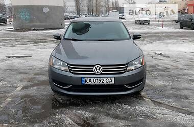 Седан Volkswagen Passat 2013 в Киеве