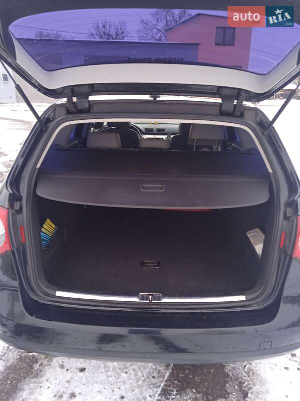 Универсал Volkswagen Passat 2006 в Звягеле