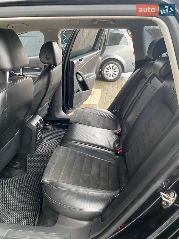 Універсал Volkswagen Passat 2010 в Надвірній
