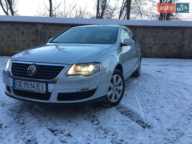 Седан Volkswagen Passat 2010 в Черновцах