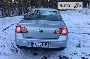Седан Volkswagen Passat 2010 в Черновцах