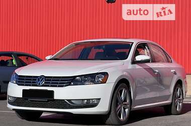Седан Volkswagen Passat 2014 в Одессе