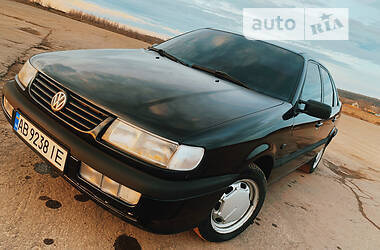 Седан Volkswagen Passat 1996 в Баре